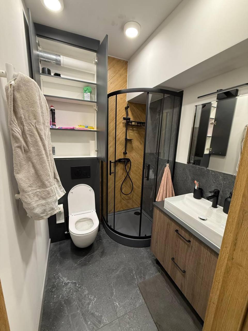 Elegant Studio Apartment, Kazimierz, Krakow Bagian luar foto